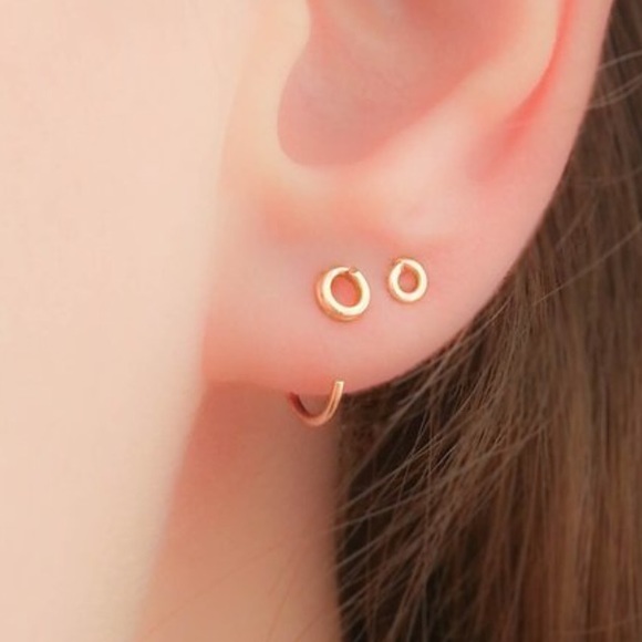 Fake Gauges - Open Circle Half Hug Hoop Earrings - Picture 2 of 7